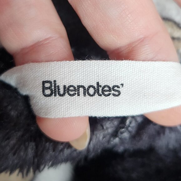 Two Pairs of Women's Fleece Pajamas Bluenotes Size L - Picture 2 of 6